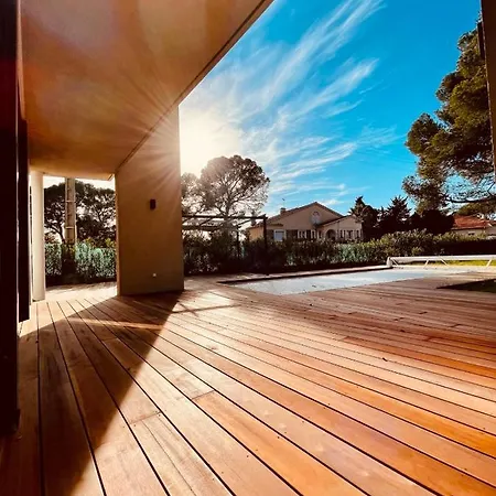 Magnifique Contemporaine Climatisee Piscine Ref Notre Dame Vila *