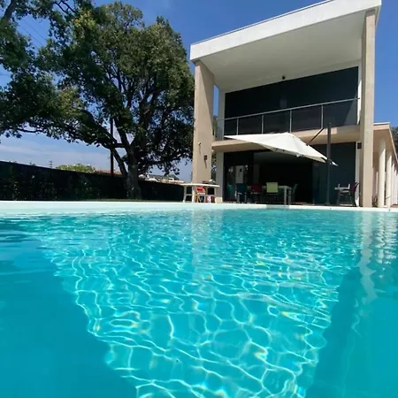 Magnifique Contemporaine Climatise Piscine Ref Notre Dame Villa Saint-Raphael (Var)