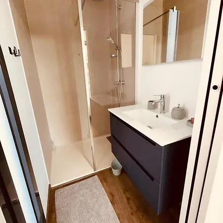 Magnifique Contemporaine Climatise Piscine Ref Notre Dame Saint-Raphael (Var)