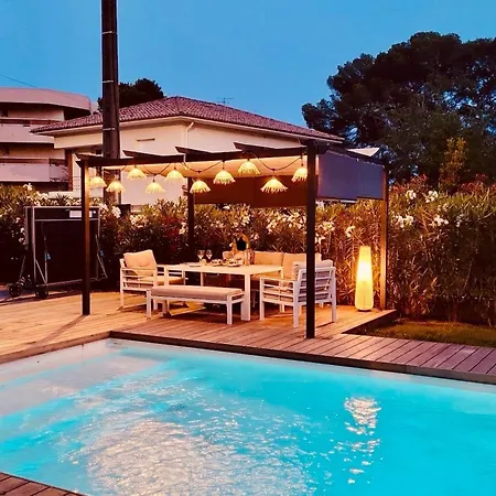 Magnifique Contemporaine Climatise Piscine Ref Notre Dame Villa Saint-Raphael (Var)