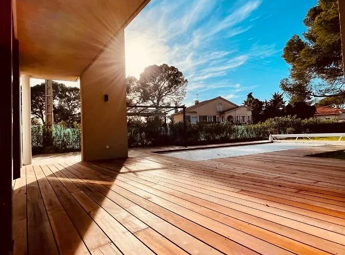 Magnifique Contemporaine Climatisee Piscine Ref Notre Dame Vila *