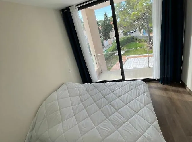 Vila Magnifique Contemporaine Climatisee Piscine Ref Notre Dame Saint-Raphaël